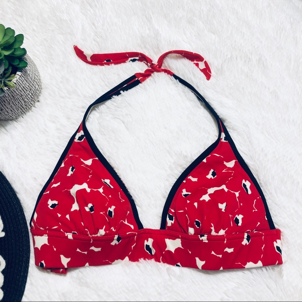 🎉HOST PICK🎉 Victoria’s Secret Bikini Top - Picture 2 of 5